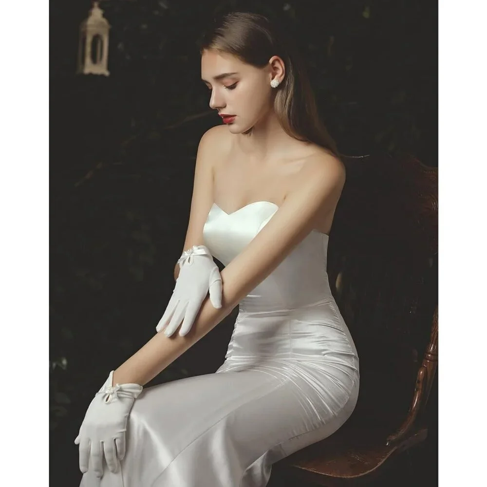 Women's Wrist Off-White Short Floral Lace Bow Gloves Elegance Wedding Party